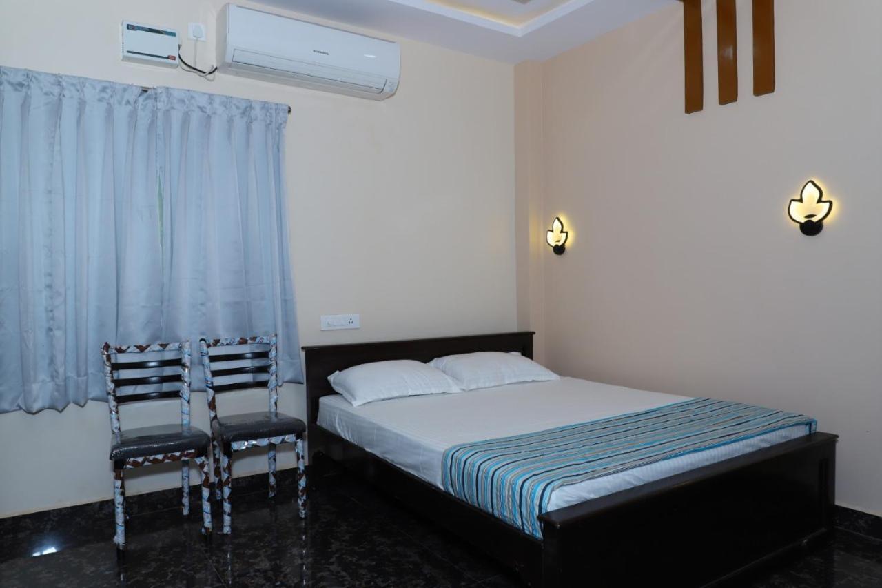 Lsr Hill View Residency Hotel Srikalahasti Exterior photo