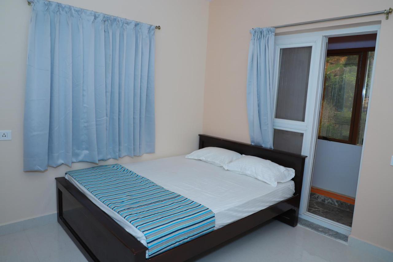 Lsr Hill View Residency Hotel Srikalahasti Exterior photo
