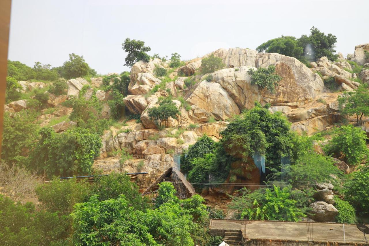 Lsr Hill View Residency Hotel Srikalahasti Exterior photo